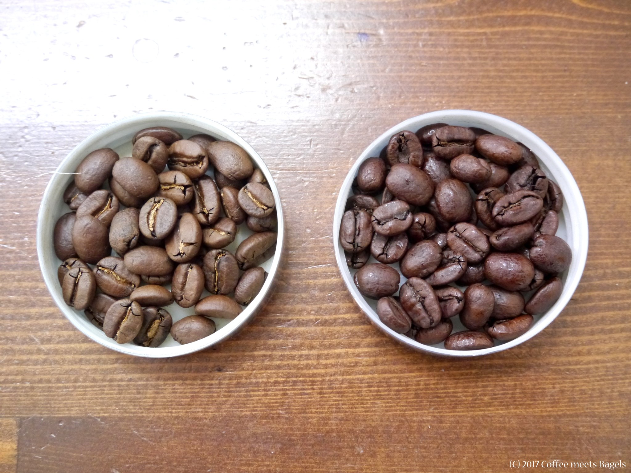 デカフェ（カフェインレス)のコーヒー豆が黒光りしてるのは何故？ | コバルト - 神戸三宮の自家焙煎コーヒー豆屋