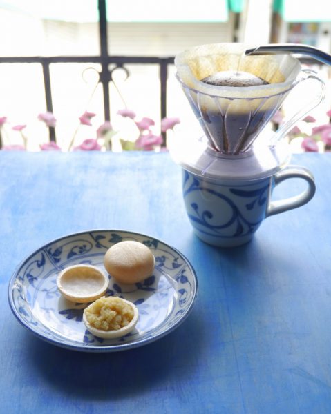 レンズ豆こし餡の最中