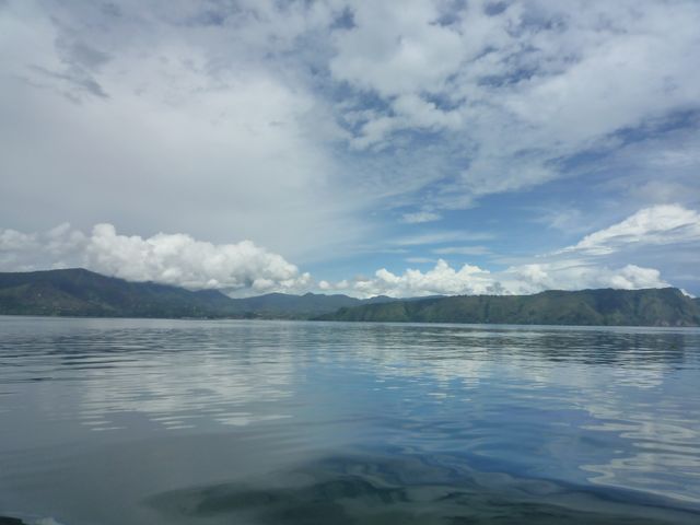 スマトラ島 トバ湖