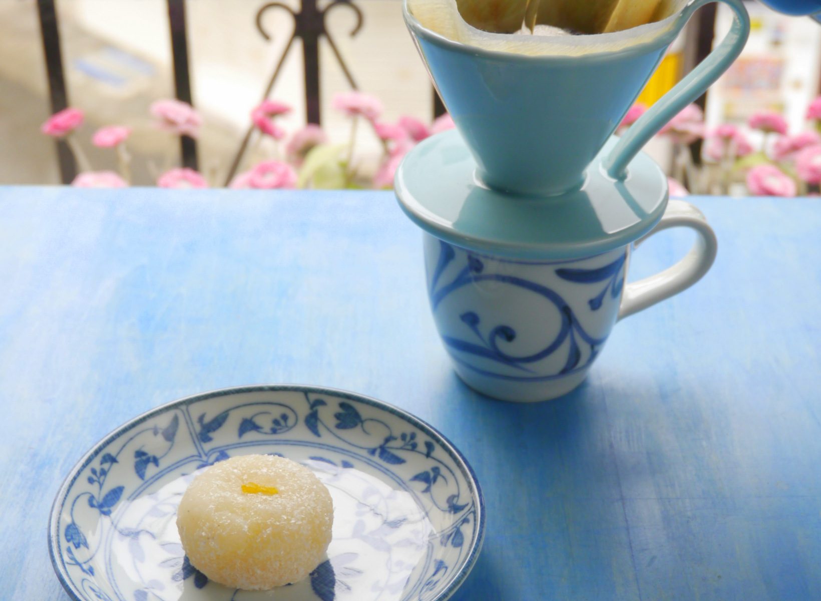 柚子餅(ゆず餅)とコーヒー